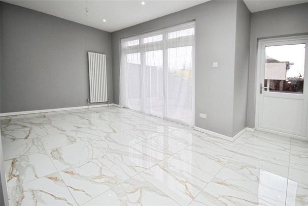 5 bedroom terraced house to rent - Photo 1