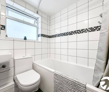 2 bedroom end of terrace house to rent - Photo 1