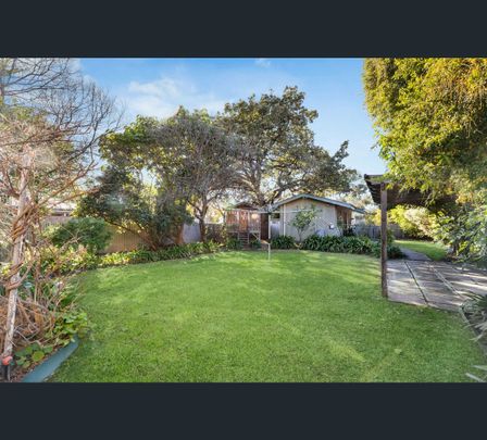 16 White Street, Henley Beach, SA 5022 - Photo 1