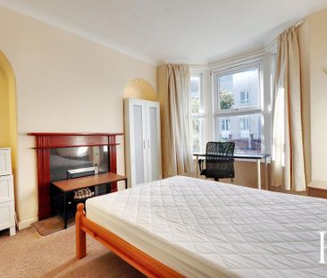 5 bedroom terraced house to rent - Photo 6