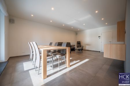 KRUISHOUTEM - Prachtig appartement met groot terras + garagebox - Foto 2