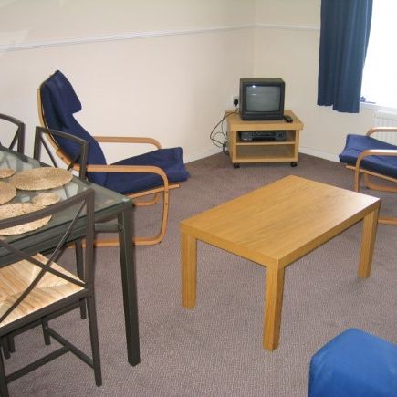 5 bed house close to New College - good bus links to central Durham - Photo 1