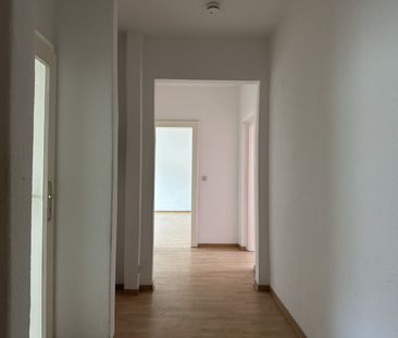 Mittendrin wohnen: Zentrale 3-Zimmer-Wohnung (3. OG) – Perfekt für ... - Photo 2