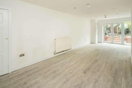 Malden Road, London, NW5 - Photo 2