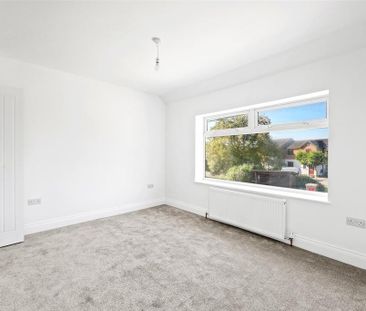 2 bedroom end of terrace house to rent - Photo 5