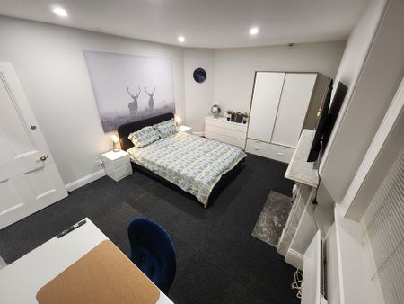 6-bedroom shared house, Malop Street - Photo 2