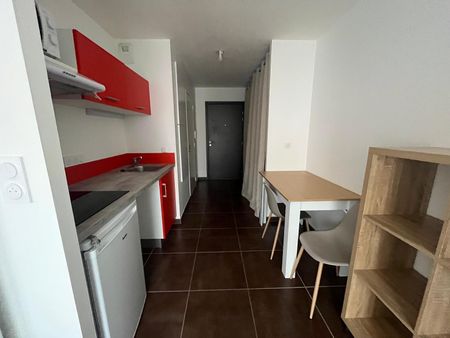 Location Appartement 1 pièce 27m² ALBI 81000 - Photo 4