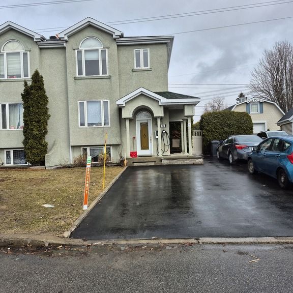 Grand 3 1/2 à Louer - Photo 1