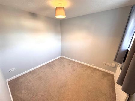 3 bedroom detached house to rent - Photo 3