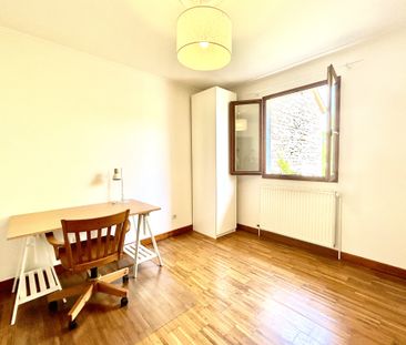 Location Appartement 3 pièces 58m² SOUCIEU EN JARREST 69510 - Photo 2