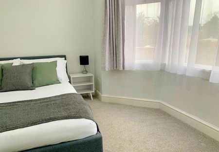 1 bedroom serviced apartment to rent - Photo 4