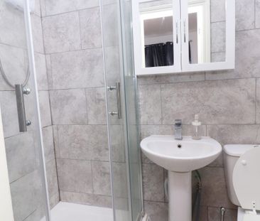 Oban Street, Poplar, London, E14 - Photo 6