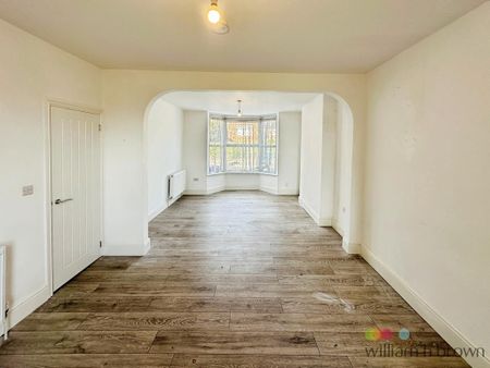 3 bedroom end of terrace house to rent - Photo 3