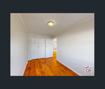 NEAT & TIDY - RECENTLY UPDATED! - Photo 6