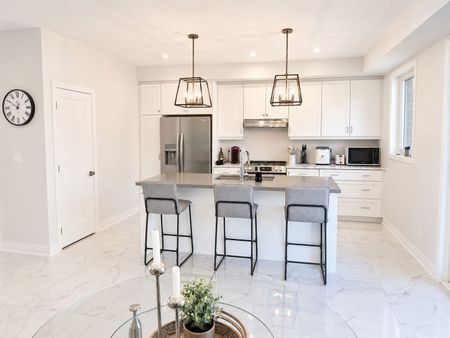 For Lease - 46 Windtree Way, Halton Hills, Ontario - Photo 5