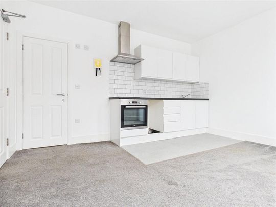 Property to rent - Photo 1