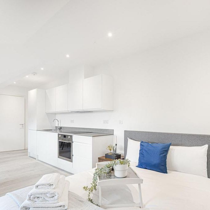 Studio to rent - Photo 1