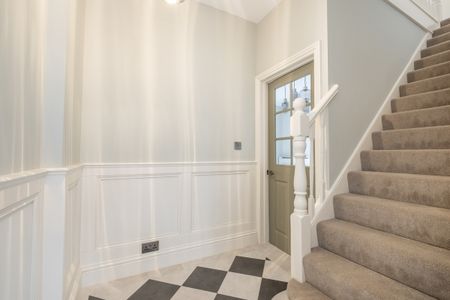 4 bedroom terraced house to rent - Photo 2