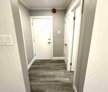 For Lease - 62 Fifth Street Unit# 1, Toronto, Ontario - Photo 6