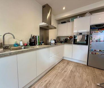 3 bedroom terraced house to rent - Photo 5