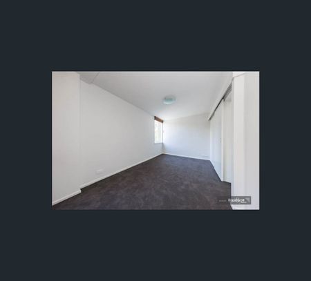 5/90 Clowes Street, South Yarra, Vic 3141 - Photo 5