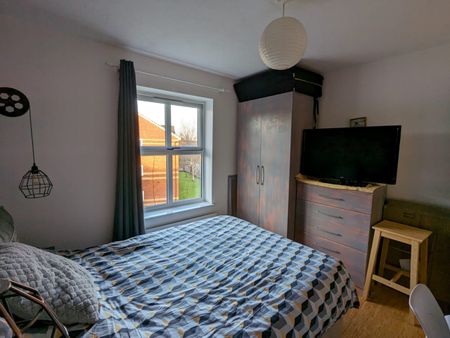 2 Bed Flat, Linen Court, M3 - Photo 5