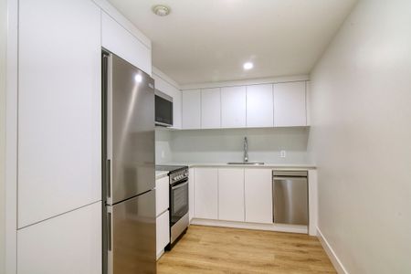 3555 Cote-des-Neiges Road - Photo 5