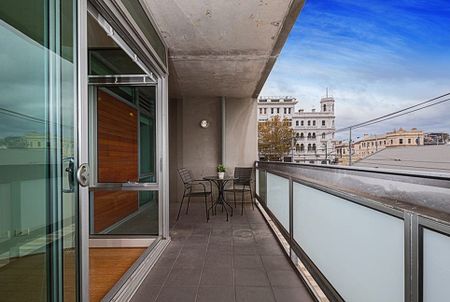 Spectacular location - Photo 2