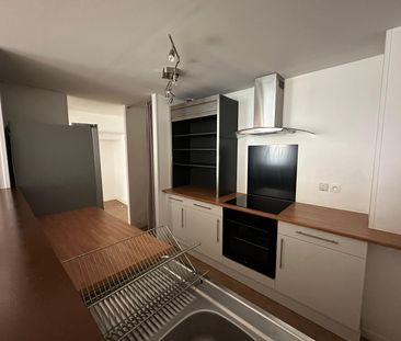 Location Appartement 3 pièces 65m² CHERBOURG-EN-COTENTIN 50100 - Photo 1