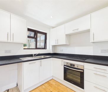 Wedgewood Way, Tilehurst, Reading, Berkshire, RG30 - Photo 5