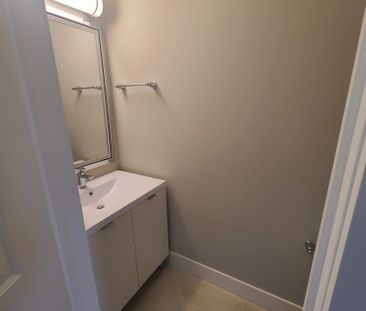 For Lease - 177 Edgevalley Road Unit# 160, London East, Ontario - Photo 3