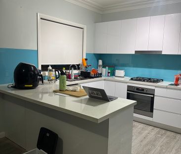 4-bedroom shared house, Florence Street - Photo 2