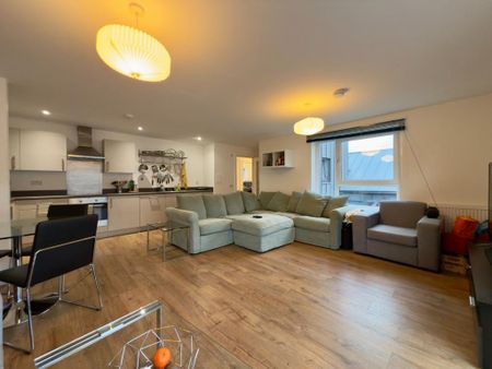 2 bedroom flat to rent - Photo 3