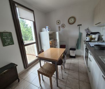 Location Appartement 3 pièces 54m² CASTELNAUDARY 11400 - Photo 4