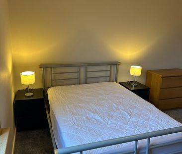 2 Bed Flat, Whitson Road, EH11 - Photo 3