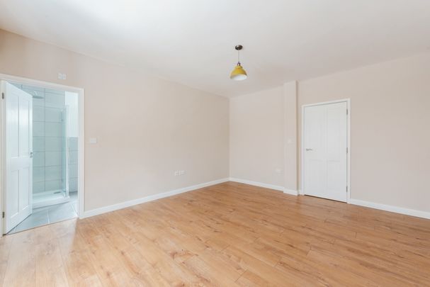5 bedroom detached house to rent - Photo 1