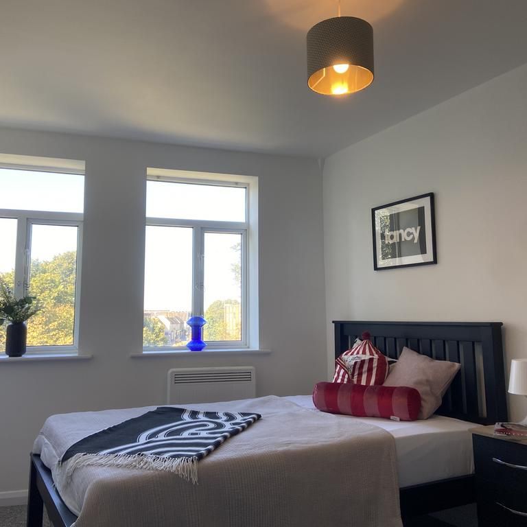 1 bedroom in a flat share to rent - Photo 1