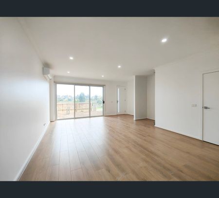 16 Nolita Walk, Point Cook, Vic 3030 - Photo 4