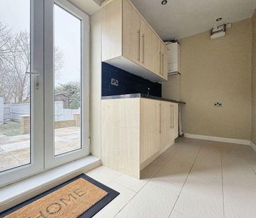 2 bed terraced house to rent in SR4 - Photo 3