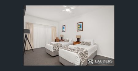 Furnished Coastal Retreat in Old Bar - Photo 3