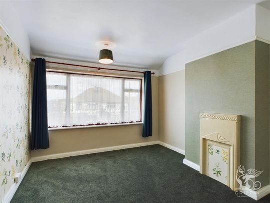 Benhurst Avenue, Hornchurch, RM12 - Photo 1