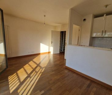 Courbevoie : Studio de 29.70m² - Photo 3