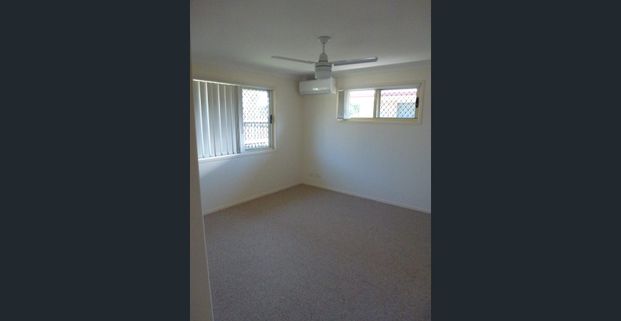 House in quiet complex - avail 5.12.25 - NO CATS OR DOGS - Photo 1