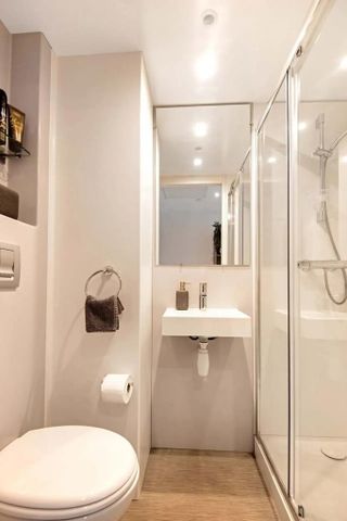 1 bedroom private hall to rent - Photo 5