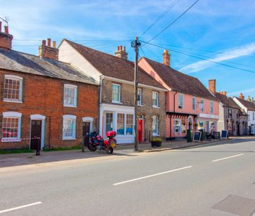 2 bedroom cottage in Long Melford, Suffolk - Photo 5