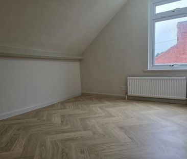 3 bedroom flat to rent - Photo 5