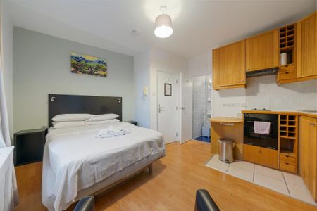 Flat 13 Cartwright Gardens, Bloomsbury WC1H 9EH - Photo 2