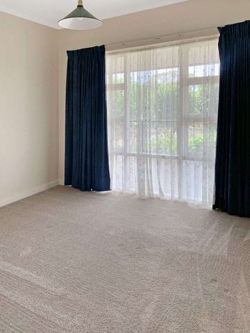 A Spacious Family Retreat - Photo 5