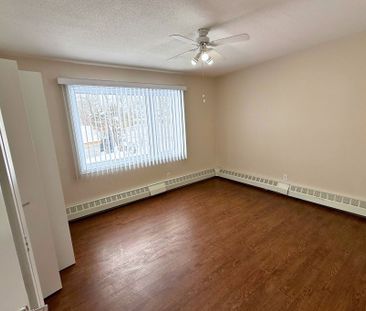 For Lease - 301 West Street Unit# 8, Orillia, Ontario - Photo 1