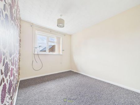 3 bedroom end of terrace house to rent - Photo 4